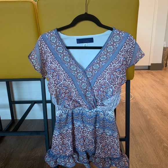 Flowy Francesca’s Romper - Picture 6 of 6